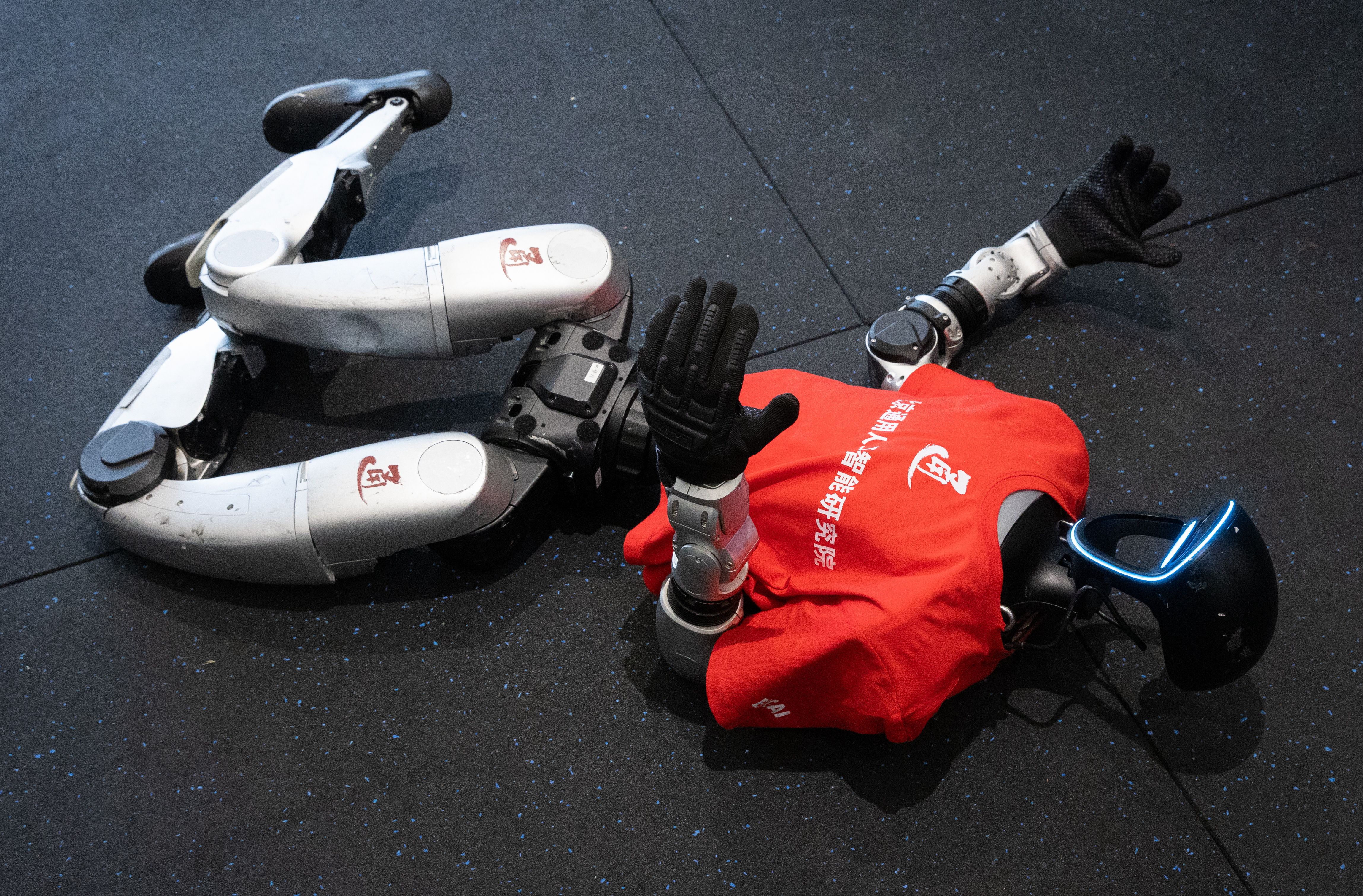 China reunirá a más de 300 robots en su próxima media maratón humanoide en Pekín