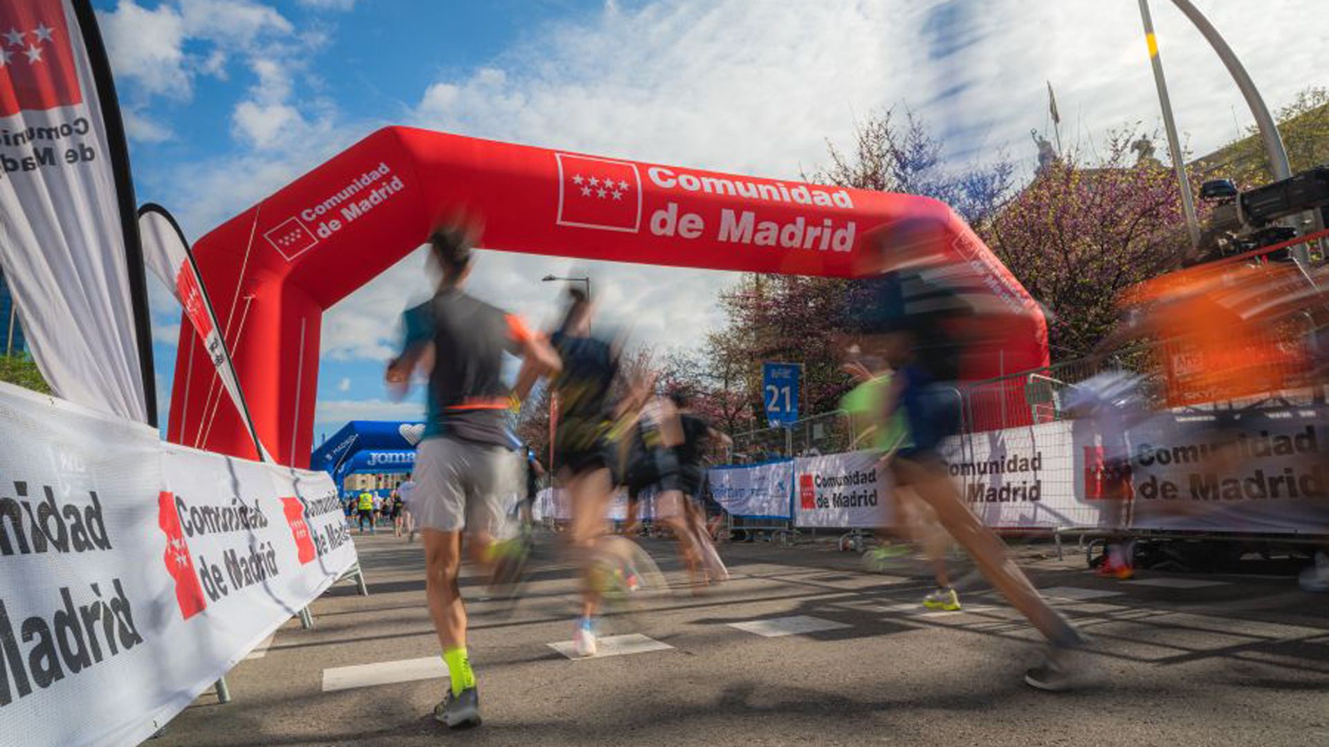 Cómo volver a correr tras la merecida medalla. Después de la meta empieza el otro 'entrenamiento'. 