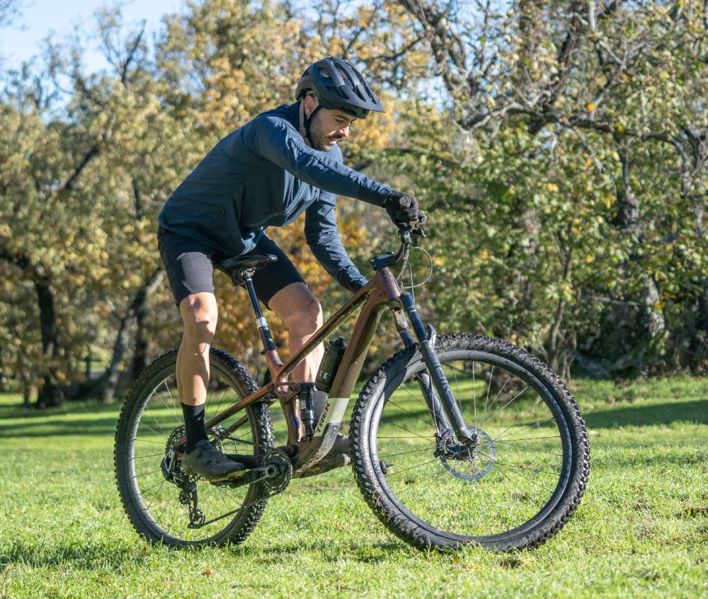 mantén una posición de pie centrada