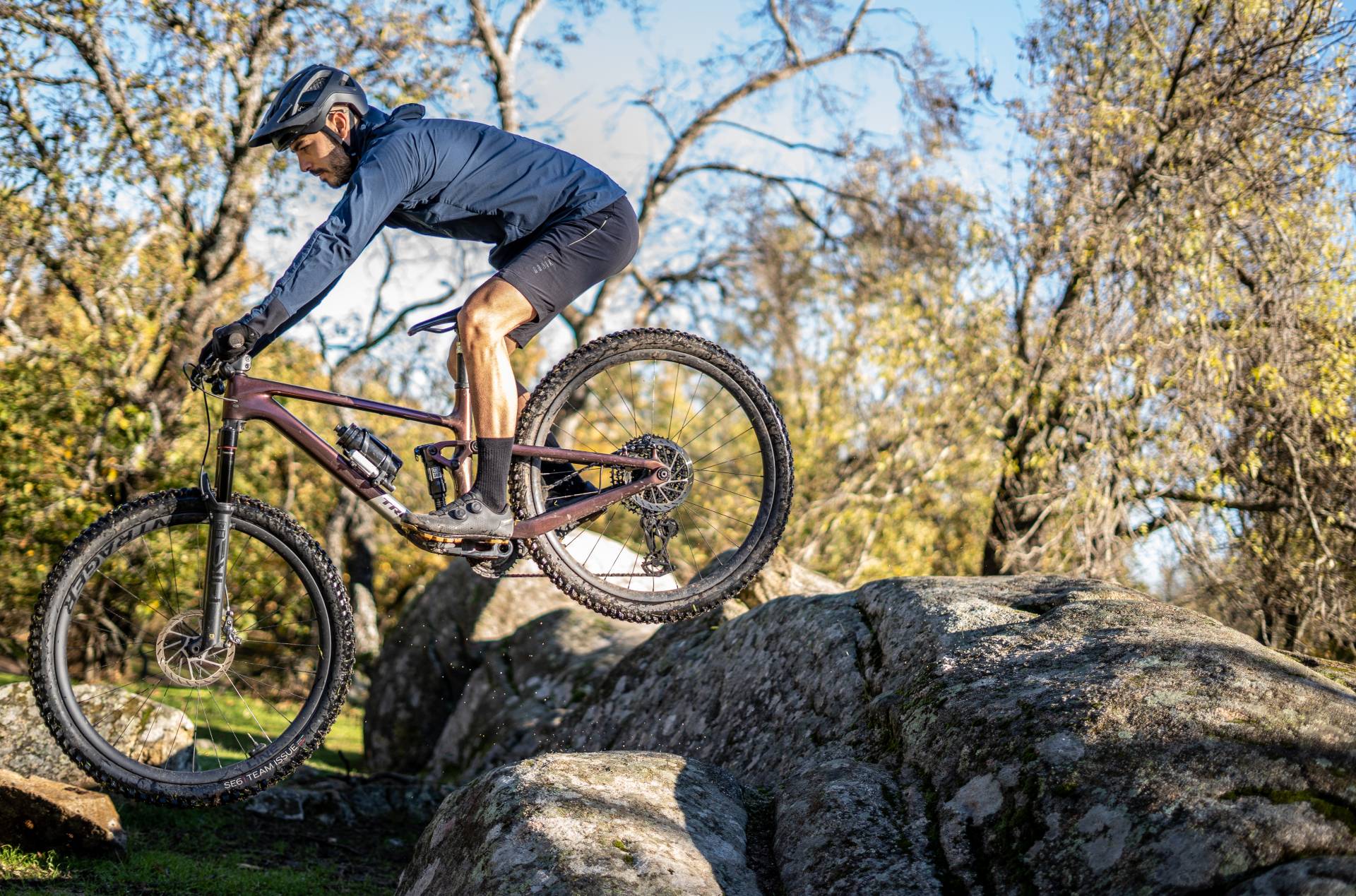 Dos ejercicios de equilibrio, la base de ir en dos ruedas