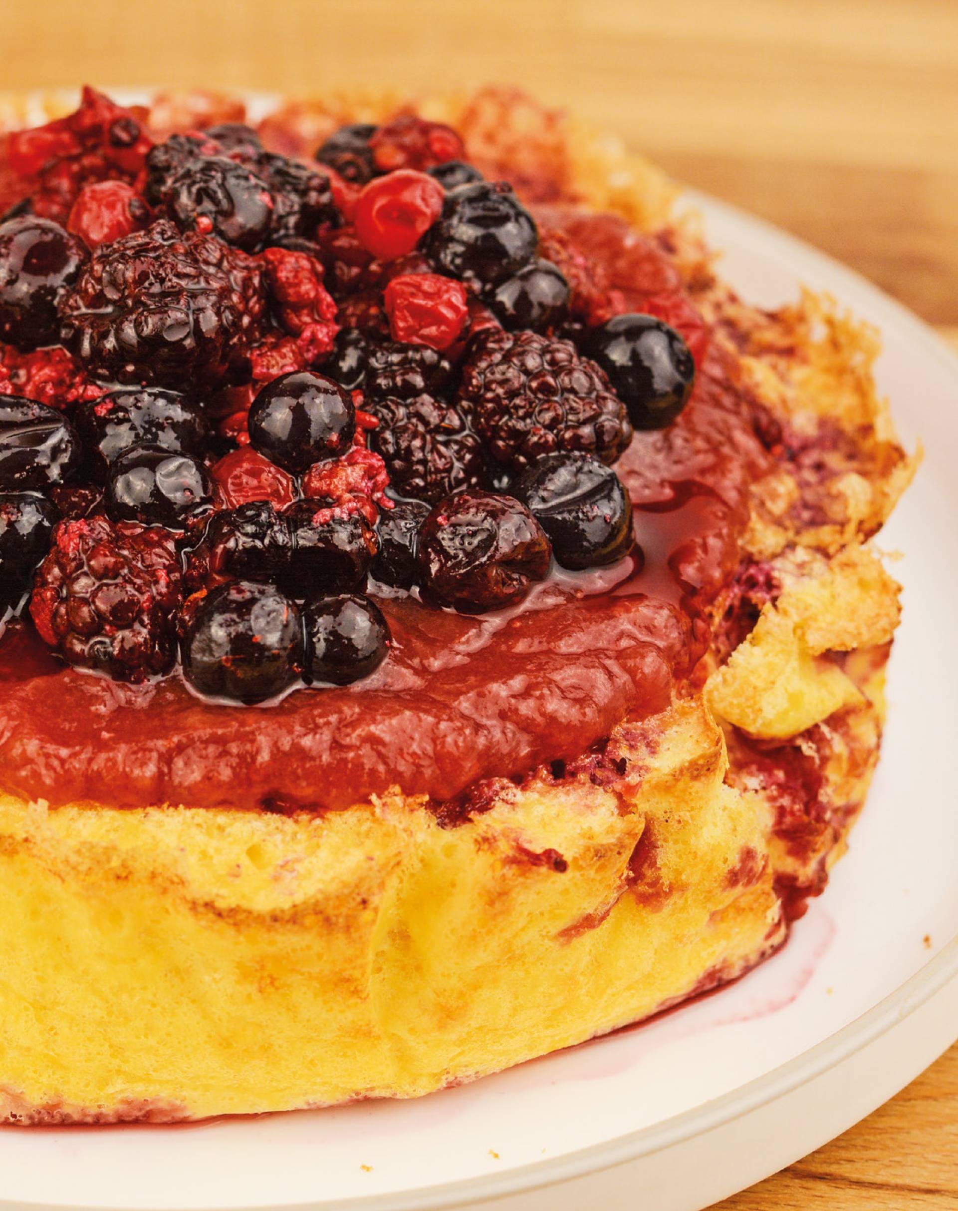 Tarta de yogur con arándanos, un postre para disfrutar sin culpa