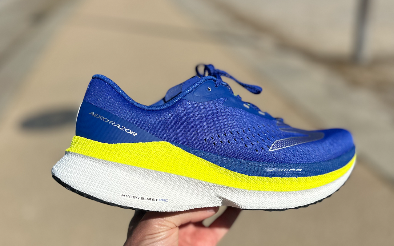 SKECHERS AERO RAZOR.
