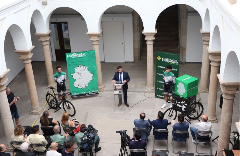 Vuelta Ciclista a Extremadura élite y sub 23 presentacion 2