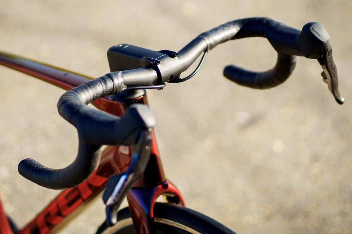 Trek Domane SLR 7 AXS 15