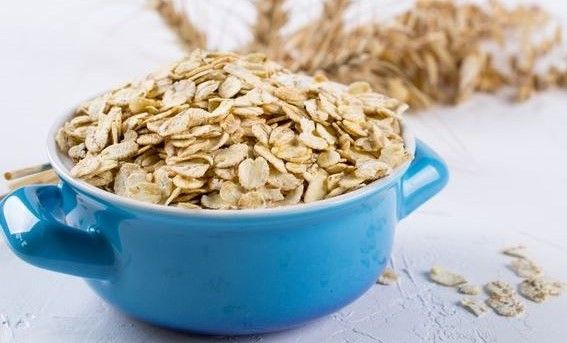 El momento que debes evitar para tomar la avena si eres deportista