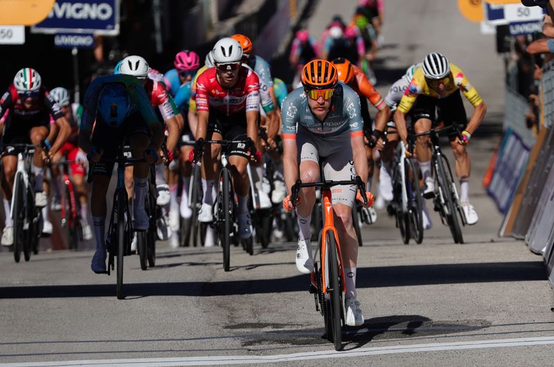 Godon segundo en el sprint Giro Abruzos