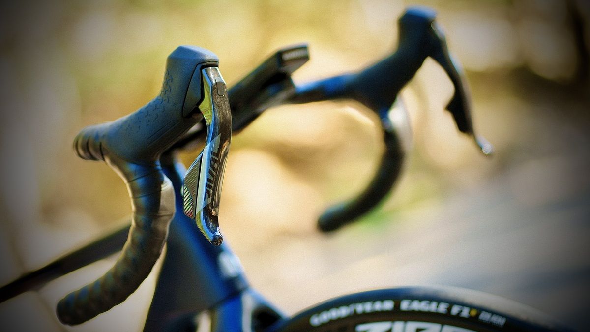 SRAM Rival AXS 7