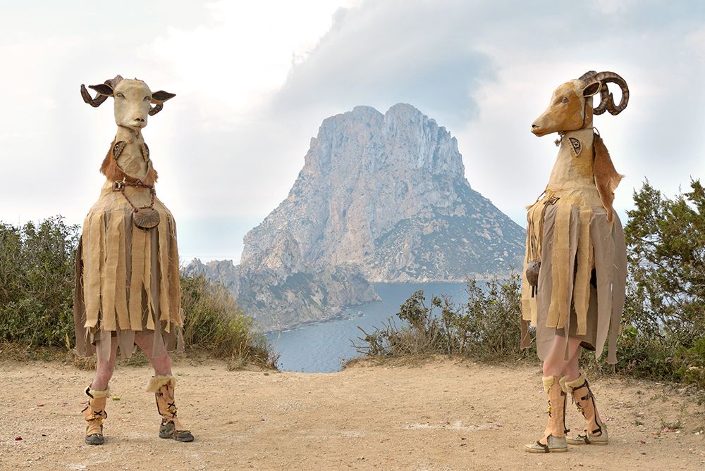 CABRAS ES VEDRA THEATRE OF THE ANCIENTS (1) CABRAS ES VEDRA THEATRE OF THE ANCIENTS (1)