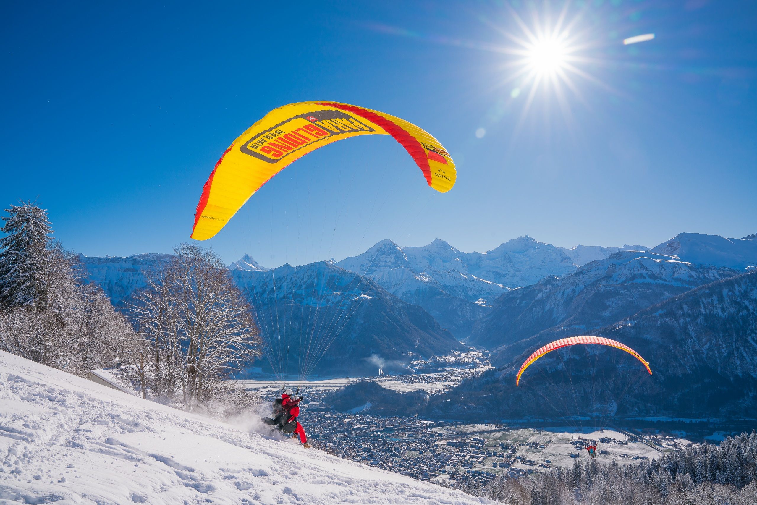 paragliding interlaken berge winter schnee