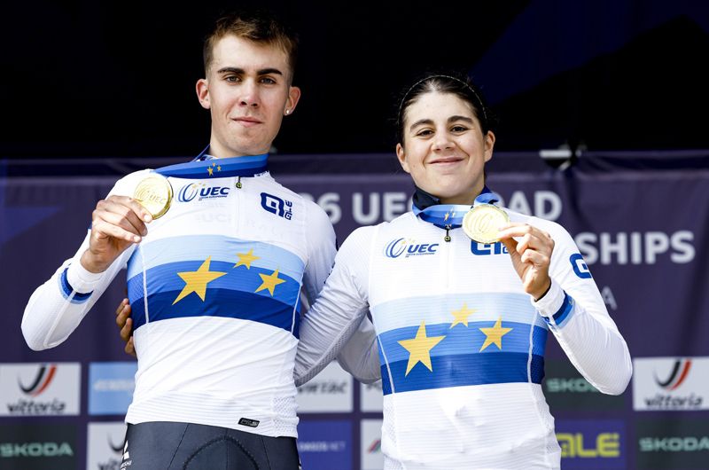 Benjamin Noval y Alejandra Neira en el podio