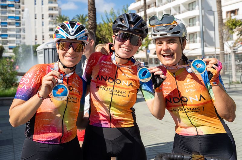 La Vuelta Cicloturista a Ibiza Campagnolo foto 3