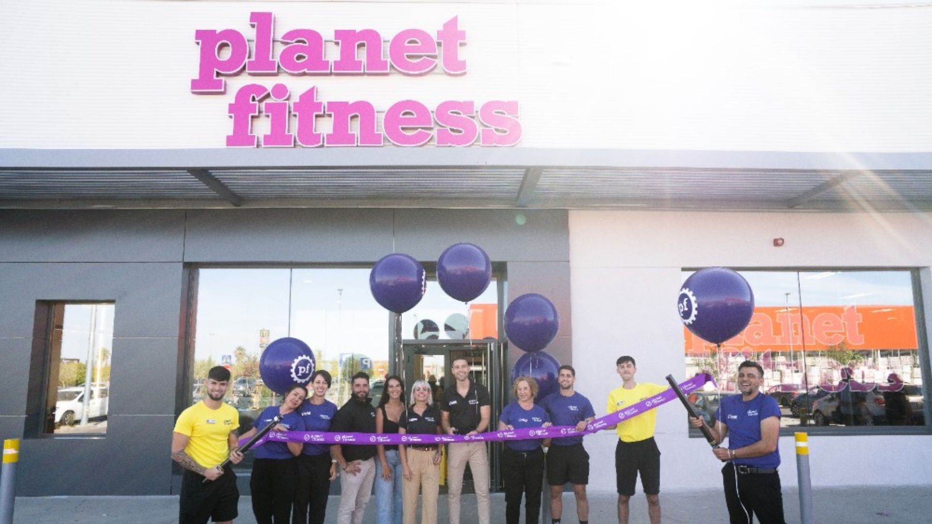 Planet Fitness inaugura su segundo club en Sevilla