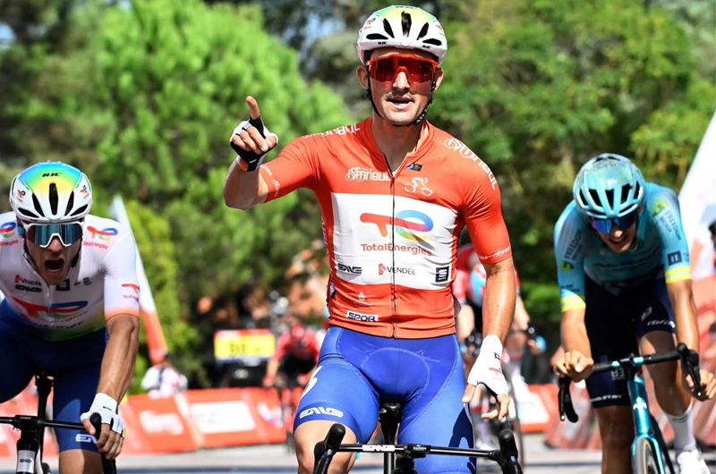 El francés venció en el Tour de Estambul de 2024 portando el maillot de líder.