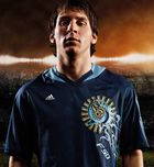 Imagen de Galeria de adidas presenta en Madrid "Jabulani", balón oficial del Mundial 2010