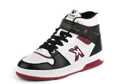 Imagen de Galeria de Kelme renueva las "Villacampa"