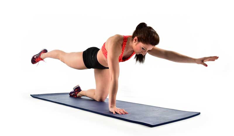 Abdominales en circuito para descubrir tu core en verano