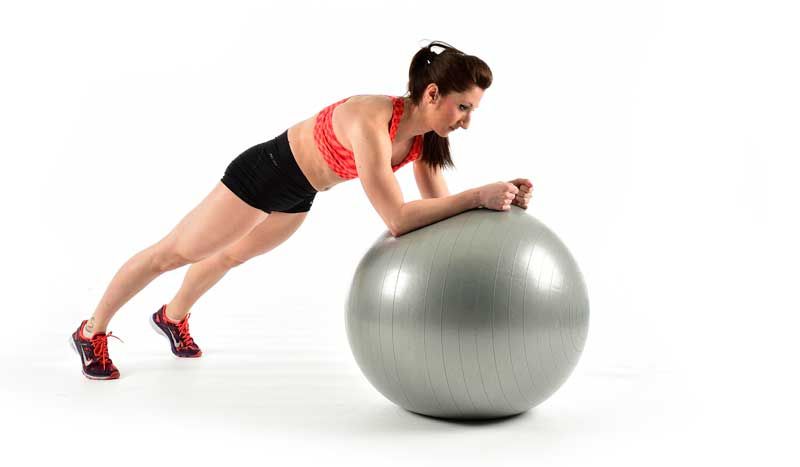 Abdominales en circuito para descubrir tu core en verano