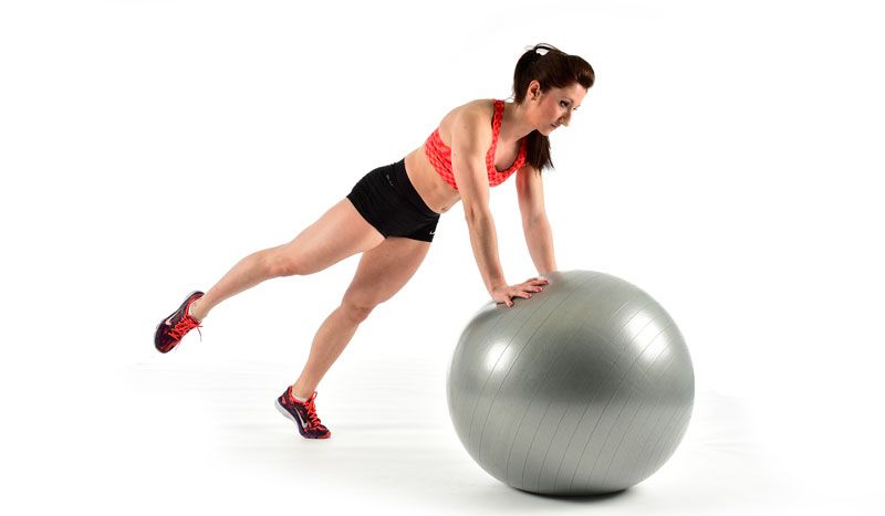 Abdominales en circuito para descubrir tu core en verano