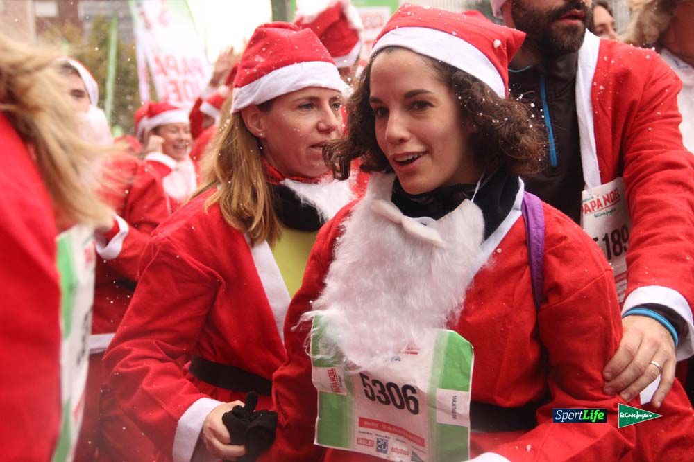 Galería de la Carrera de Papá Noel, entrada en meta del minuto 37 al 44