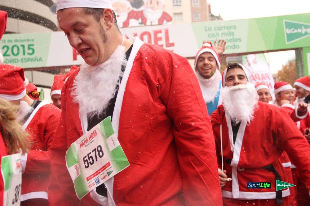 Galería de la Carrera de Papá Noel, entrada en meta del minuto 37 al 44