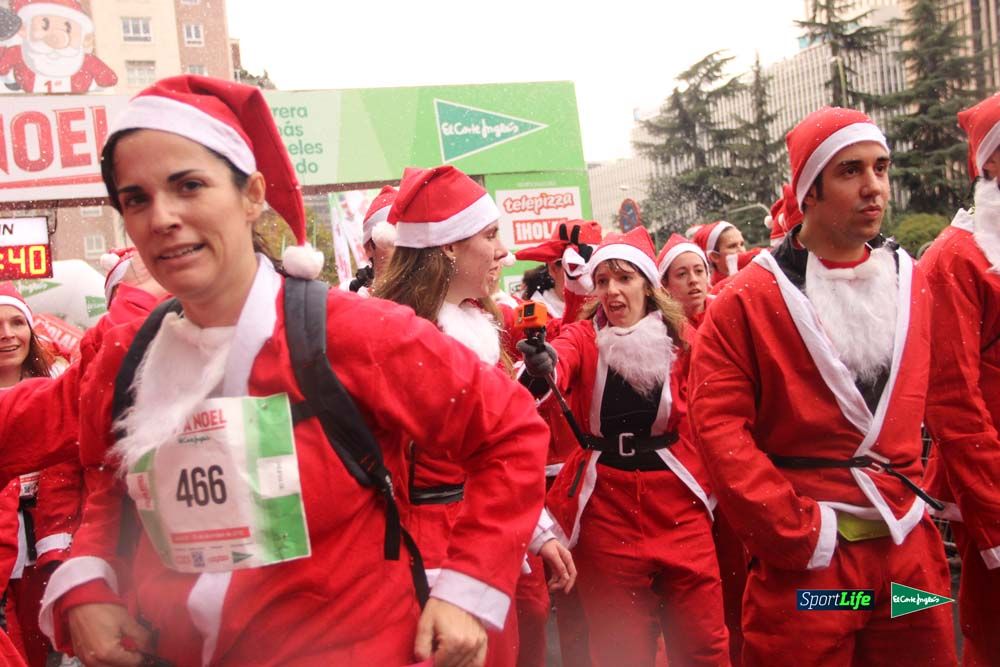 Galería de la Carrera de Papá Noel, entrada en meta del minuto 37 al 44