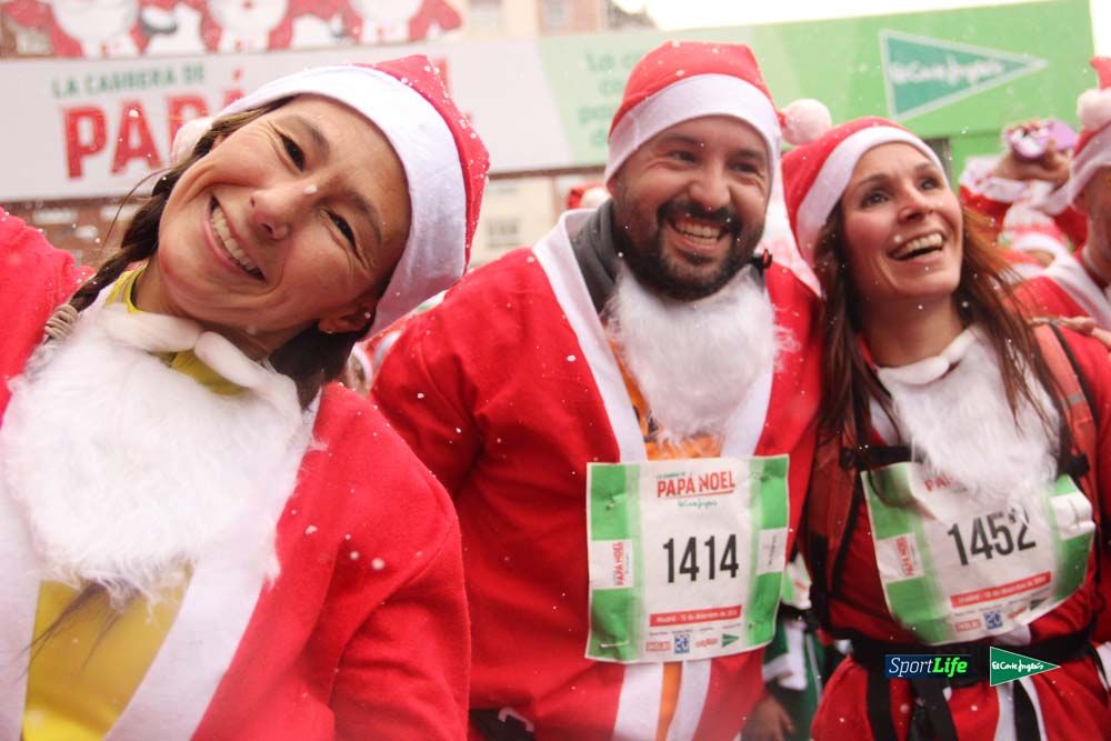 Galería de la Carrera de Papá Noel, entrada en meta del minuto 37 al 44