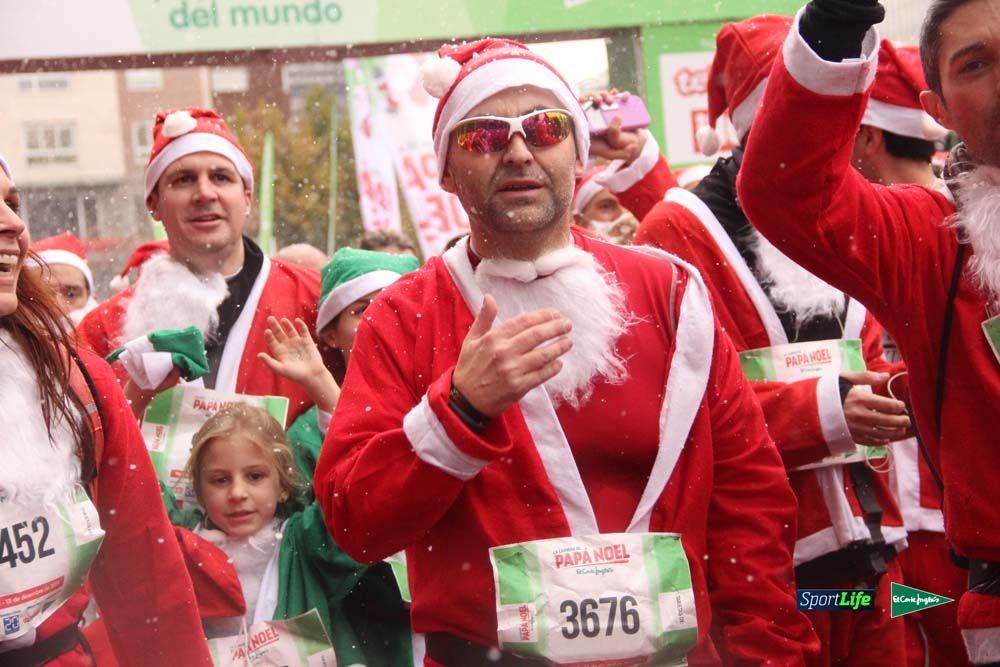 Galería de la Carrera de Papá Noel, entrada en meta del minuto 37 al 44