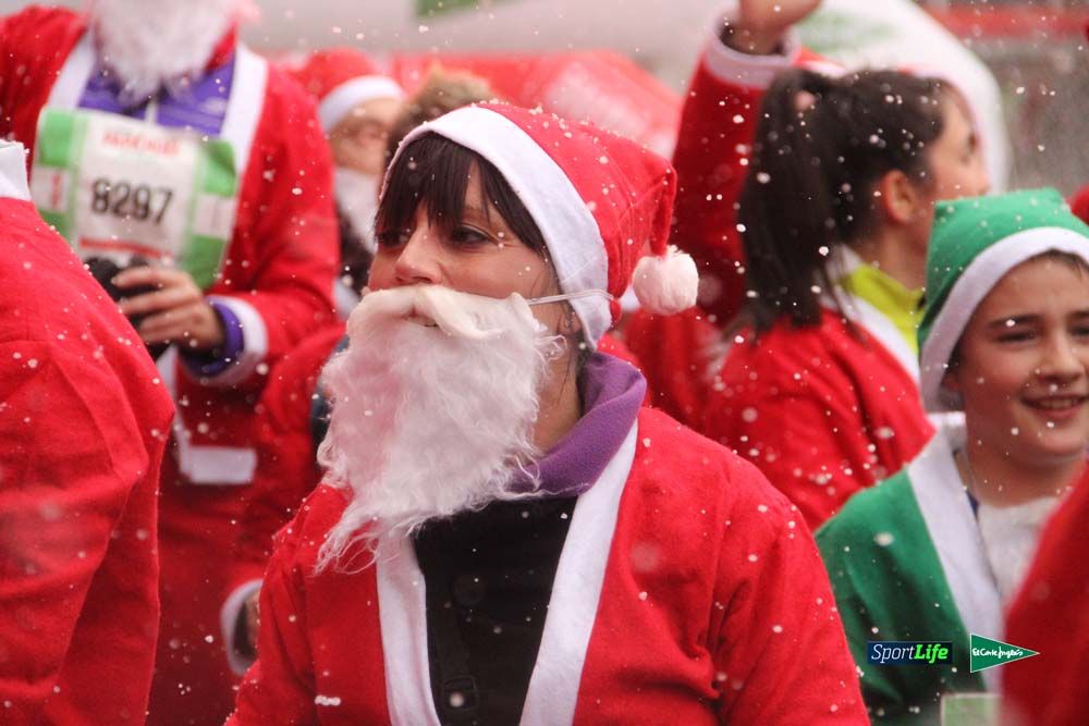 Galería de la Carrera de Papá Noel, entrada en meta del minuto 37 al 44