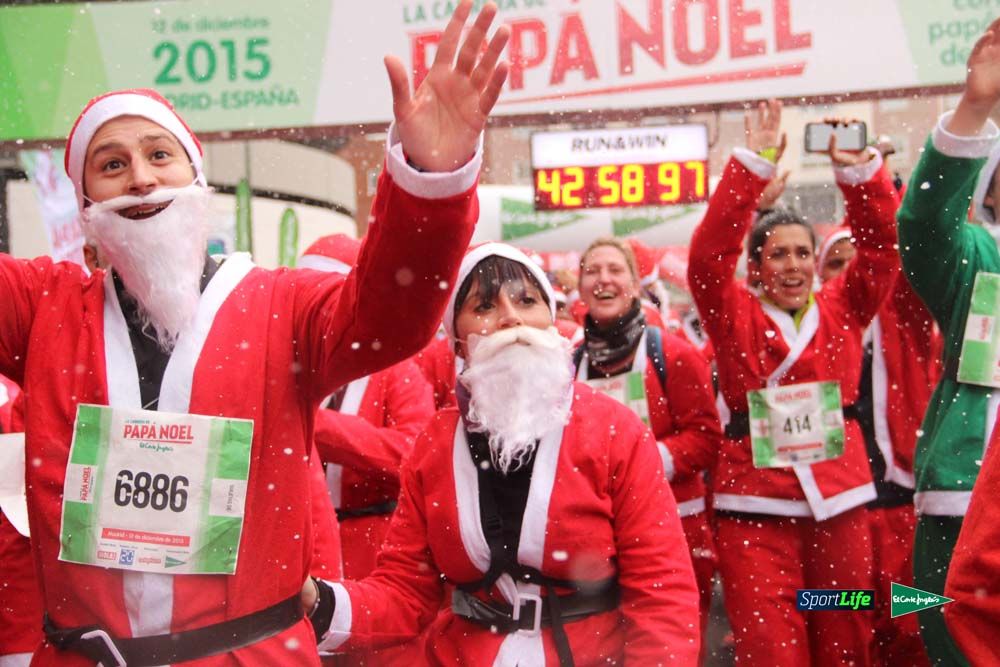 Galería de la Carrera de Papá Noel, entrada en meta del minuto 37 al 44