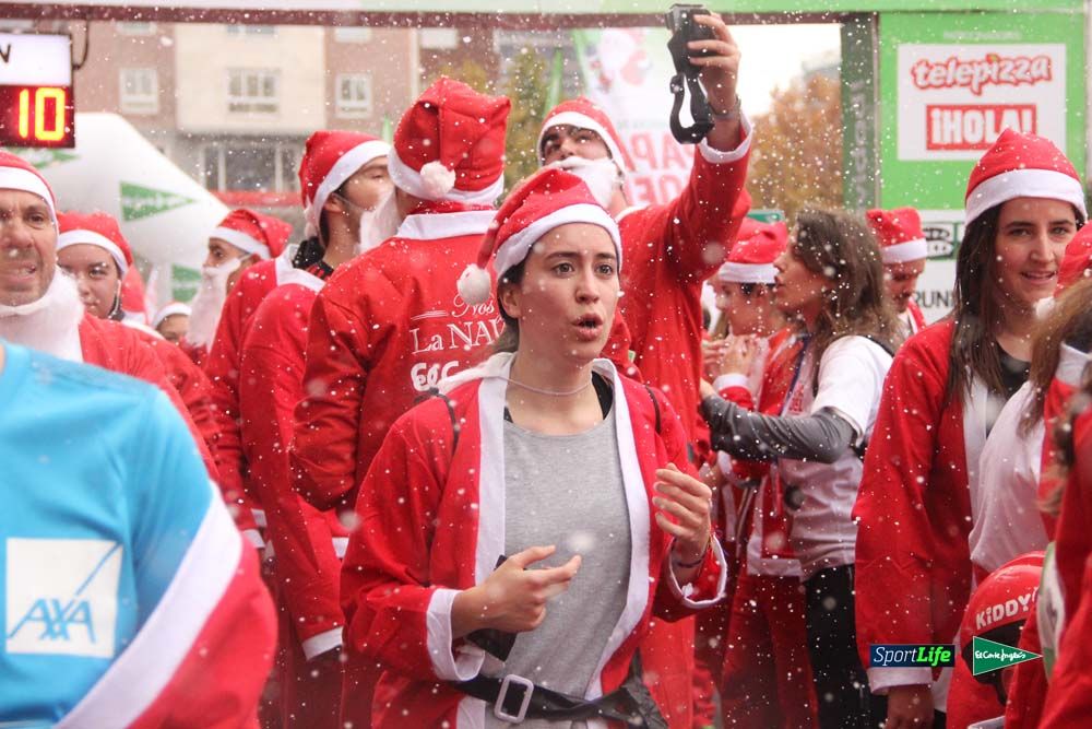 Galería de la Carrera de Papá Noel, entrada en meta del minuto 37 al 44