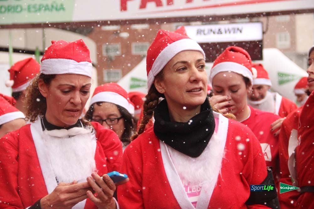 Galería de la Carrera de Papá Noel, entrada en meta del minuto 37 al 44