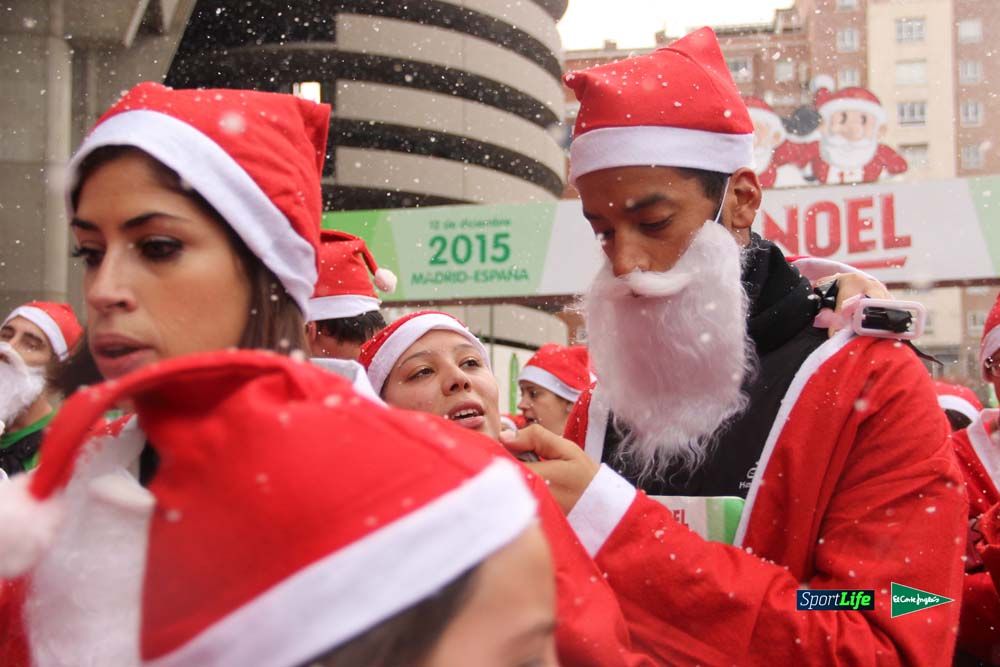 Galería de la Carrera de Papá Noel, entrada en meta del minuto 37 al 44
