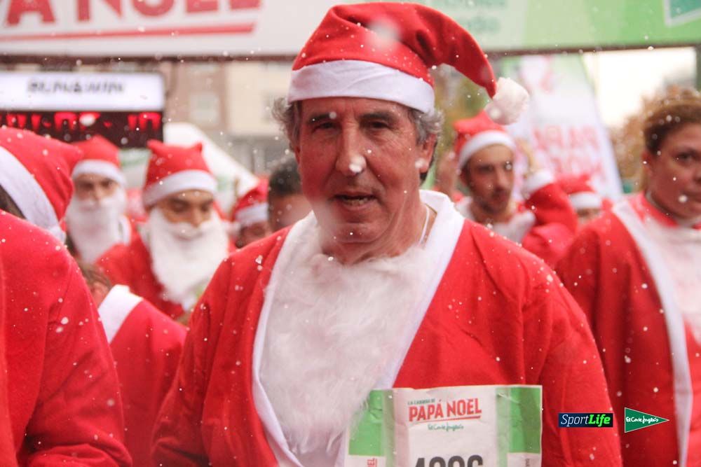 Galería de la Carrera de Papá Noel, entrada en meta del minuto 37 al 44