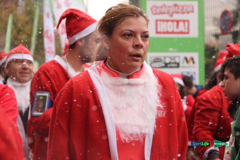 Galería de la Carrera de Papá Noel, entrada en meta del minuto 37 al 44