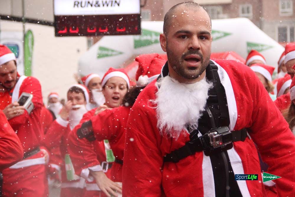 Galería de la Carrera de Papá Noel, entrada en meta del minuto 37 al 44