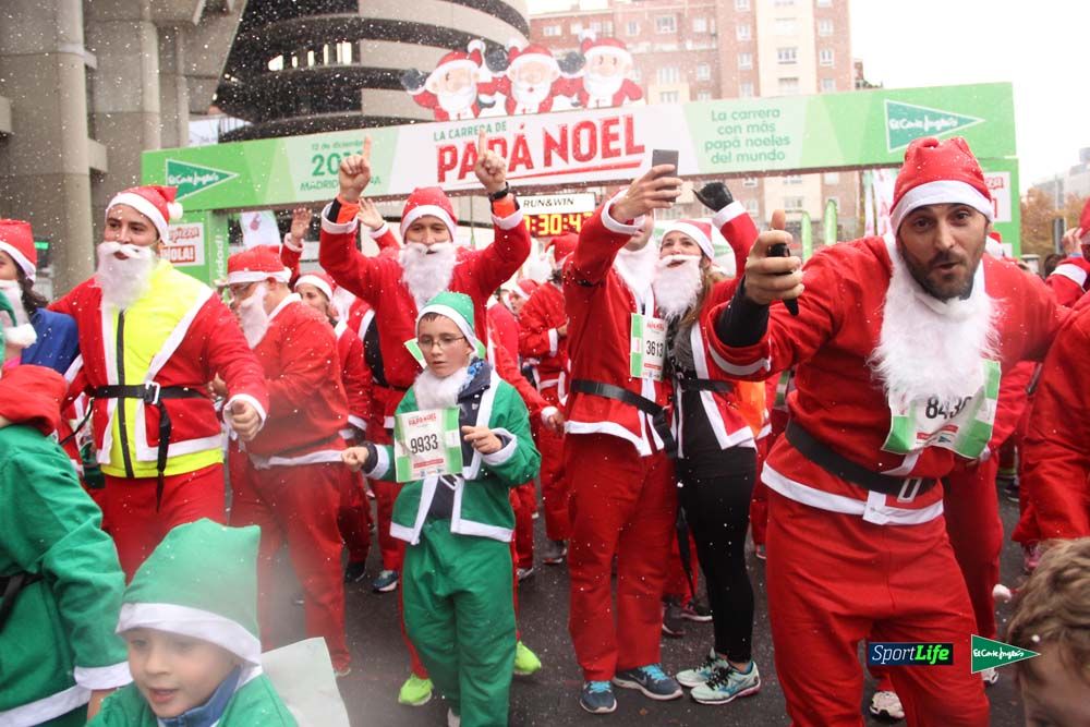 Galería de la Carrera de Papá Noel, entrada en meta del minuto 37 al 44