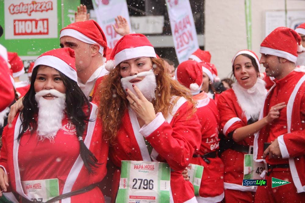 Galería de la Carrera de Papá Noel, entrada en meta del minuto 37 al 44