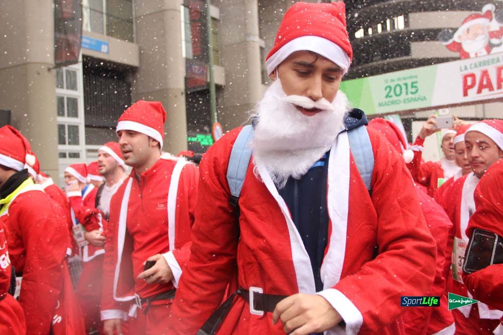Galería de la Carrera de Papá Noel, entrada en meta del minuto 37 al 44