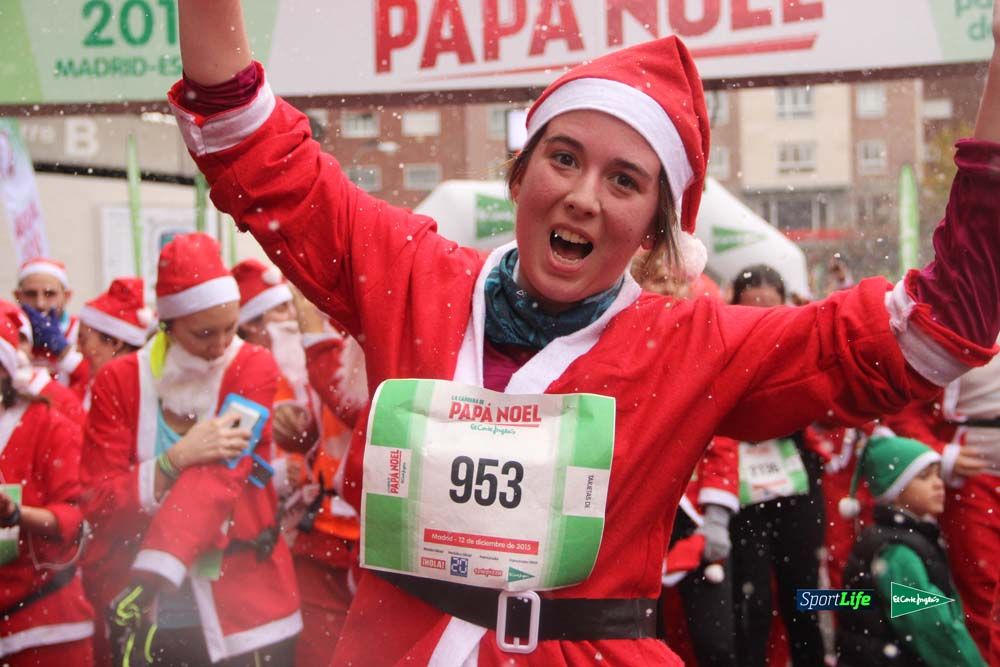 Galería de la Carrera de Papá Noel, entrada en meta del minuto 37 al 44