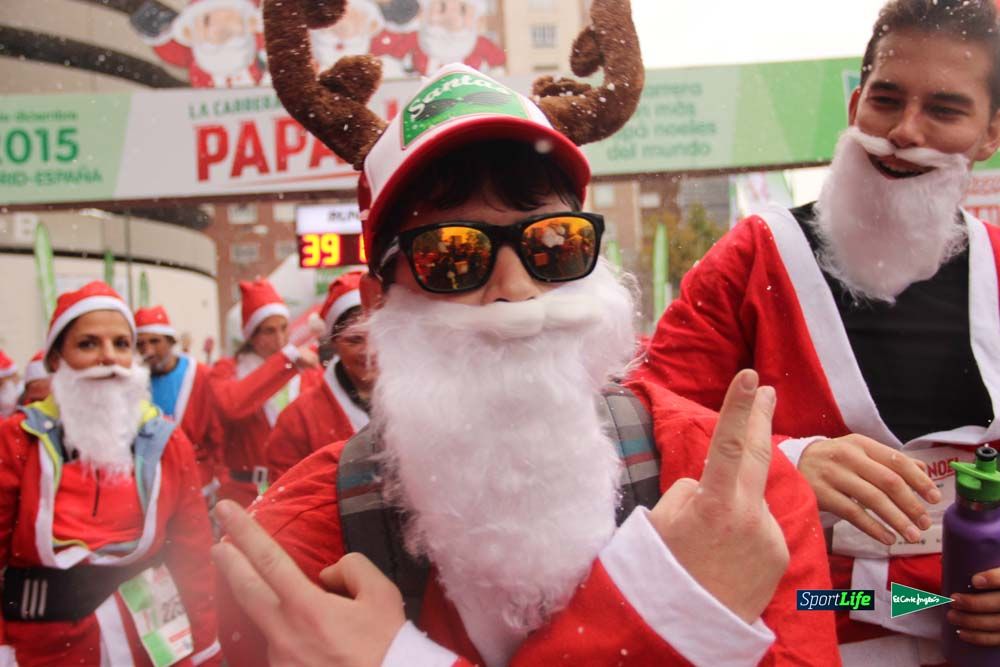 Galería de la Carrera de Papá Noel, entrada en meta del minuto 37 al 44