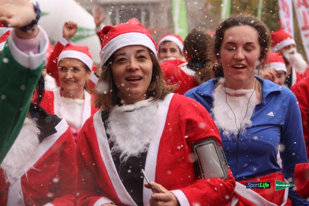Galería de la Carrera de Papá Noel, entrada en meta del minuto 37 al 44