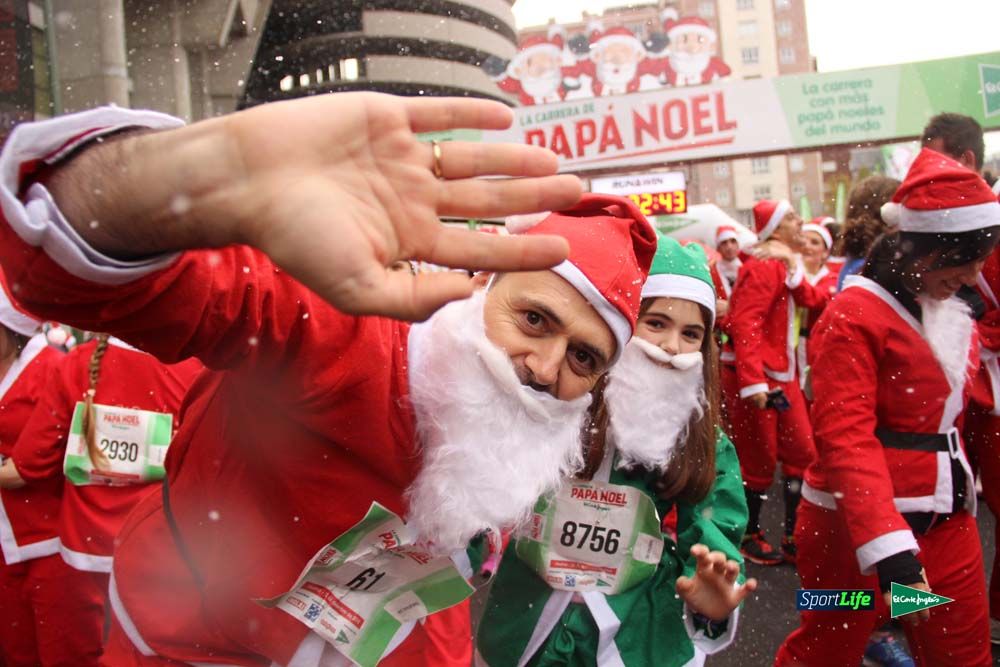 Galería de la Carrera de Papá Noel, entrada en meta del minuto 37 al 44