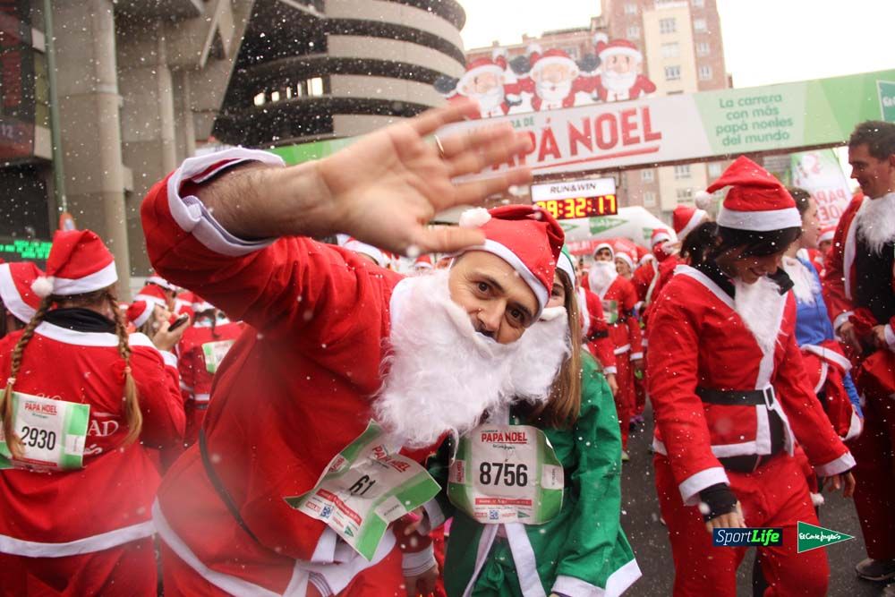 Galería de la Carrera de Papá Noel, entrada en meta del minuto 37 al 44