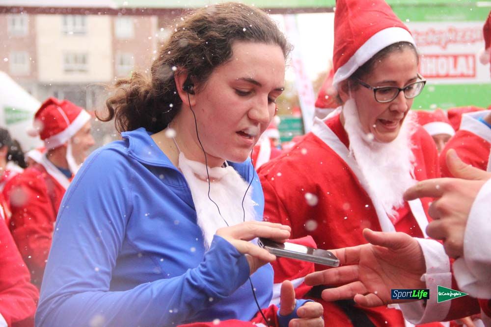 Galería de la Carrera de Papá Noel, entrada en meta del minuto 37 al 44