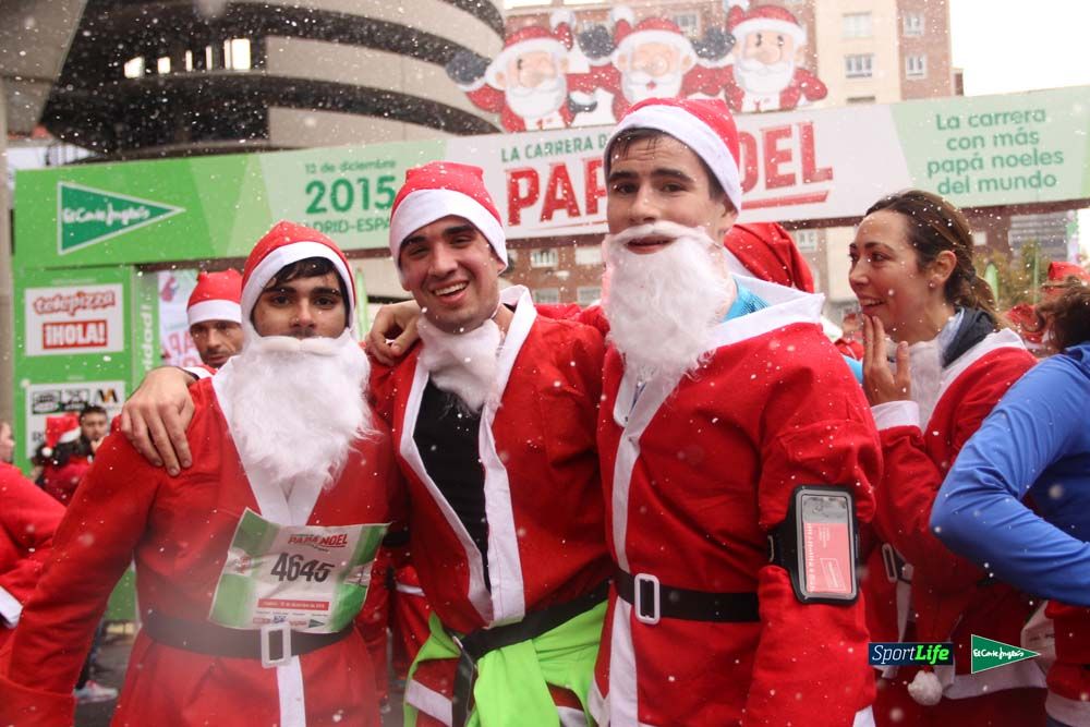 Galería de la Carrera de Papá Noel, entrada en meta del minuto 37 al 44