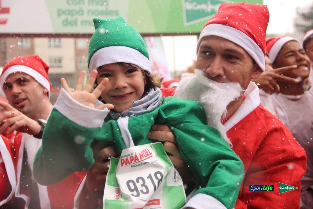 Galería de la Carrera de Papá Noel, entrada en meta del minuto 37 al 44