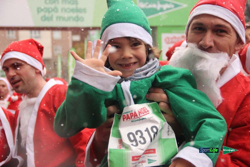Galería de la Carrera de Papá Noel, entrada en meta del minuto 37 al 44