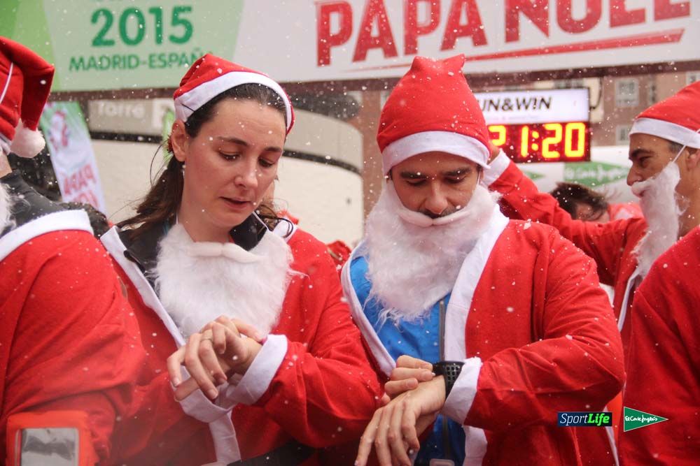 Galería de la Carrera de Papá Noel, entrada en meta del minuto 37 al 44