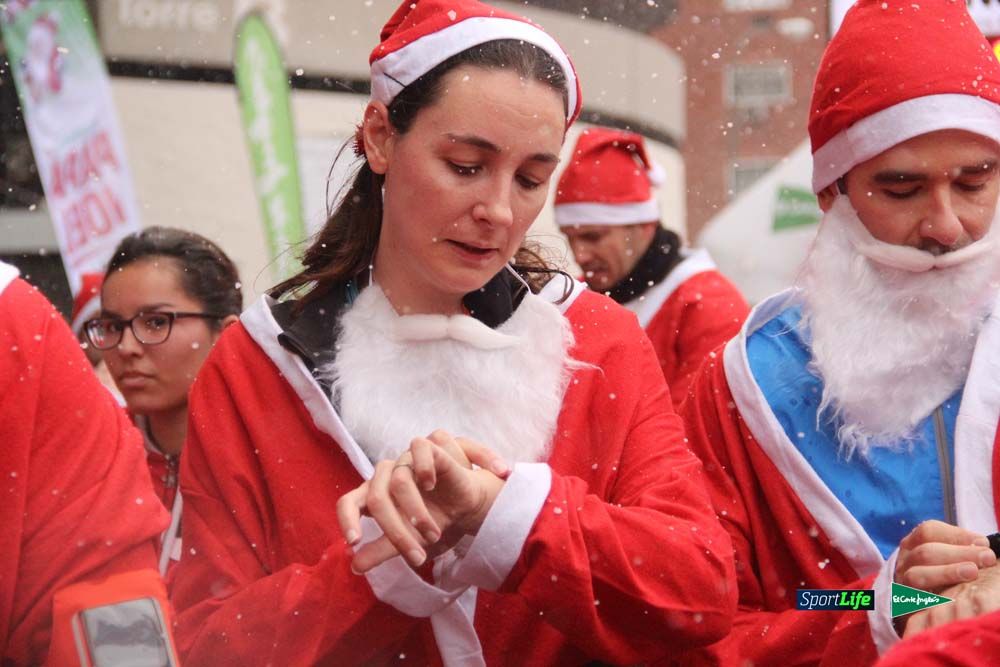 Galería de la Carrera de Papá Noel, entrada en meta del minuto 37 al 44