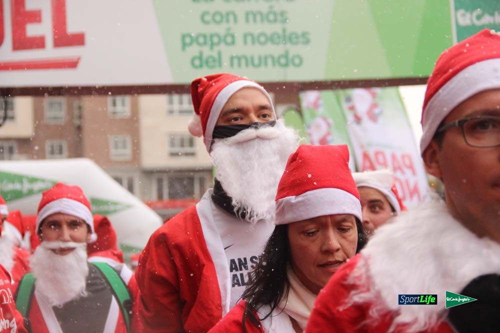 Galería de la Carrera de Papá Noel, entrada en meta del minuto 37 al 44